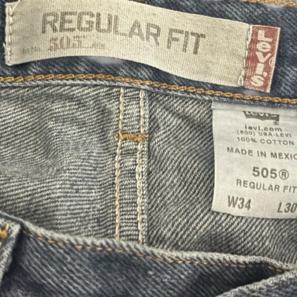 Levi's Men's Straight-Leg Jeans in Medium Blue - Picture 8 of 9